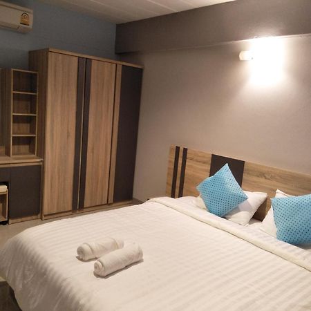 Rinrada Place Hotel Ubon Ratchathani Esterno foto