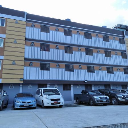 Rinrada Place Hotel Ubon Ratchathani Esterno foto