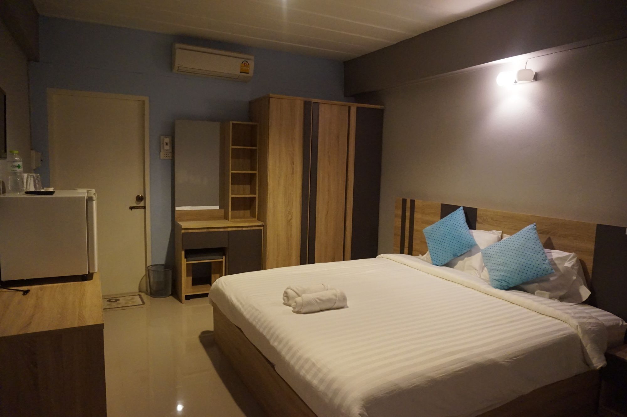 Rinrada Place Hotel Ubon Ratchathani Esterno foto