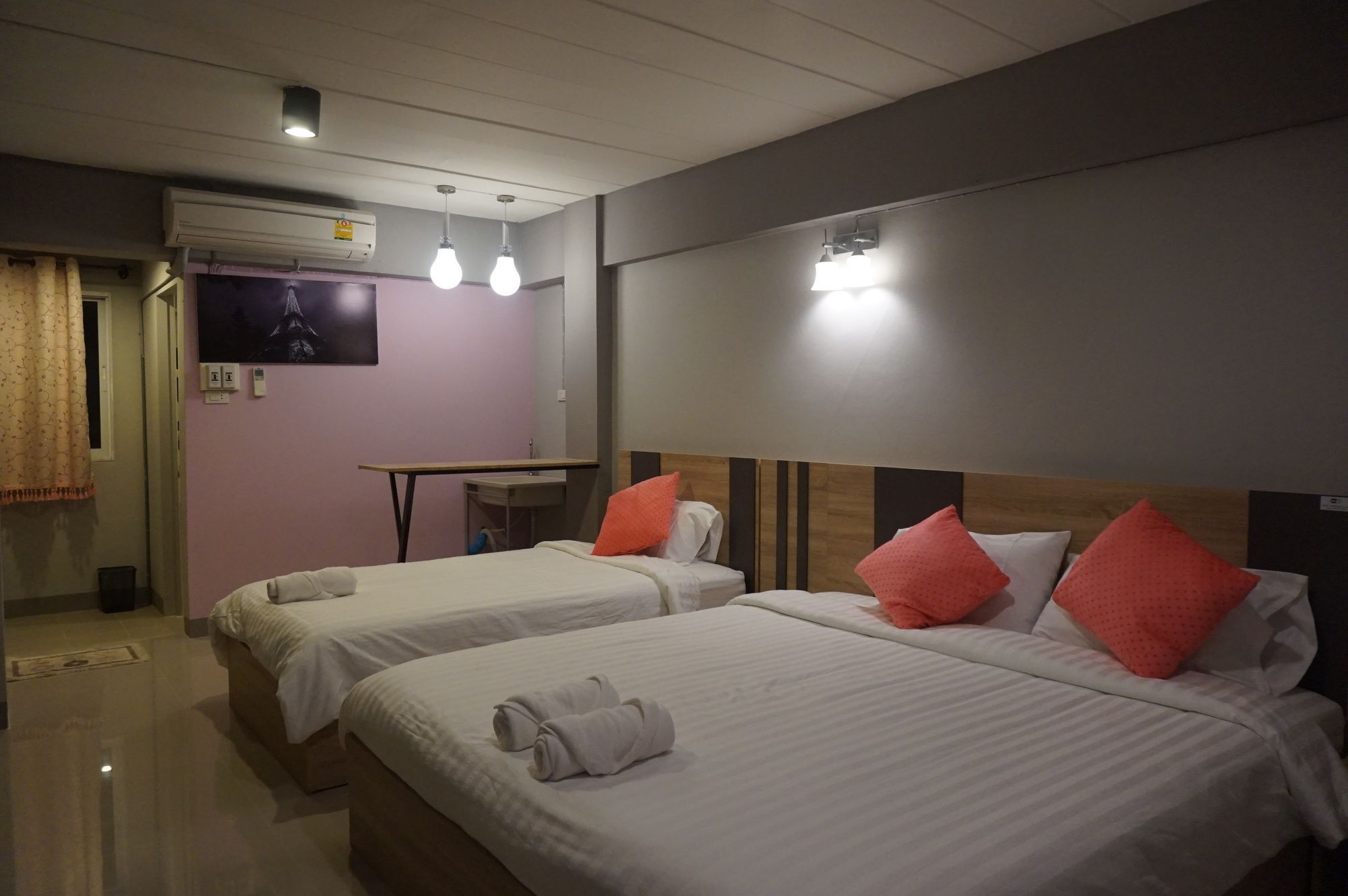 Rinrada Place Hotel Ubon Ratchathani Esterno foto