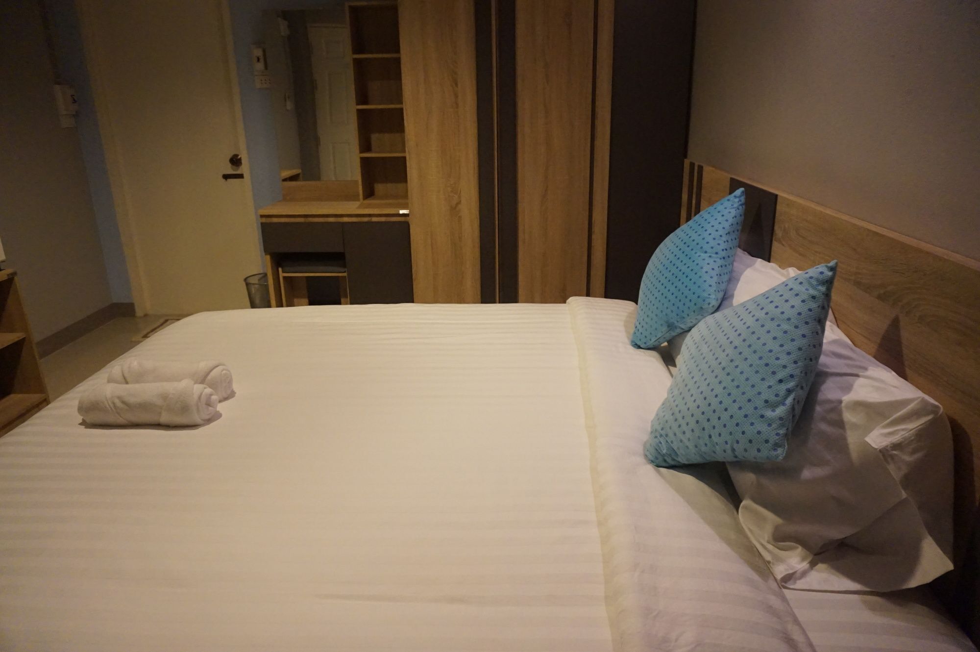 Rinrada Place Hotel Ubon Ratchathani Esterno foto