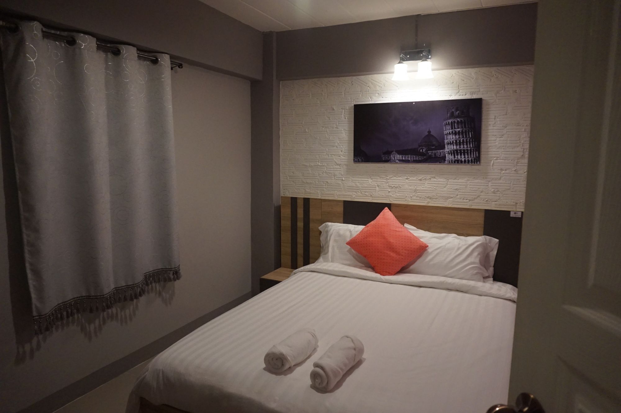Rinrada Place Hotel Ubon Ratchathani Esterno foto