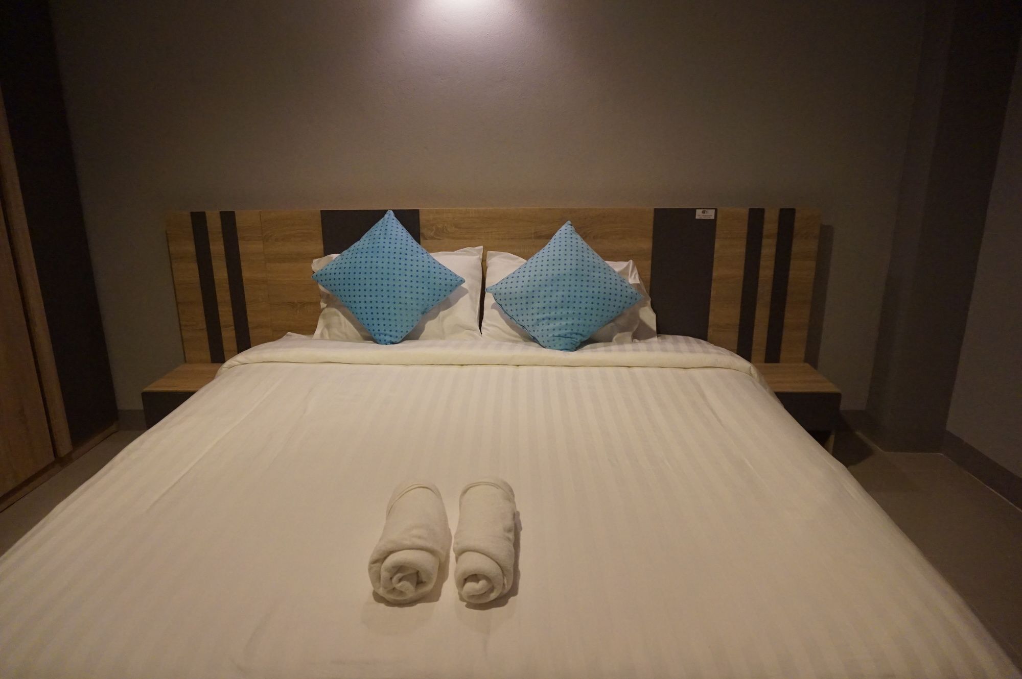 Rinrada Place Hotel Ubon Ratchathani Esterno foto