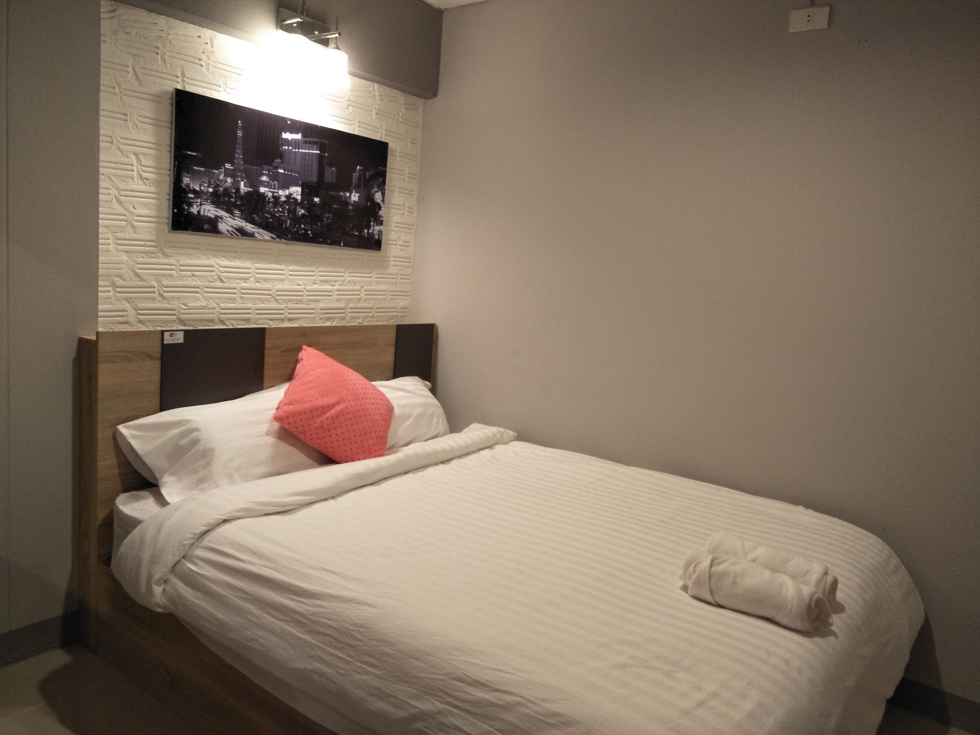 Rinrada Place Hotel Ubon Ratchathani Esterno foto