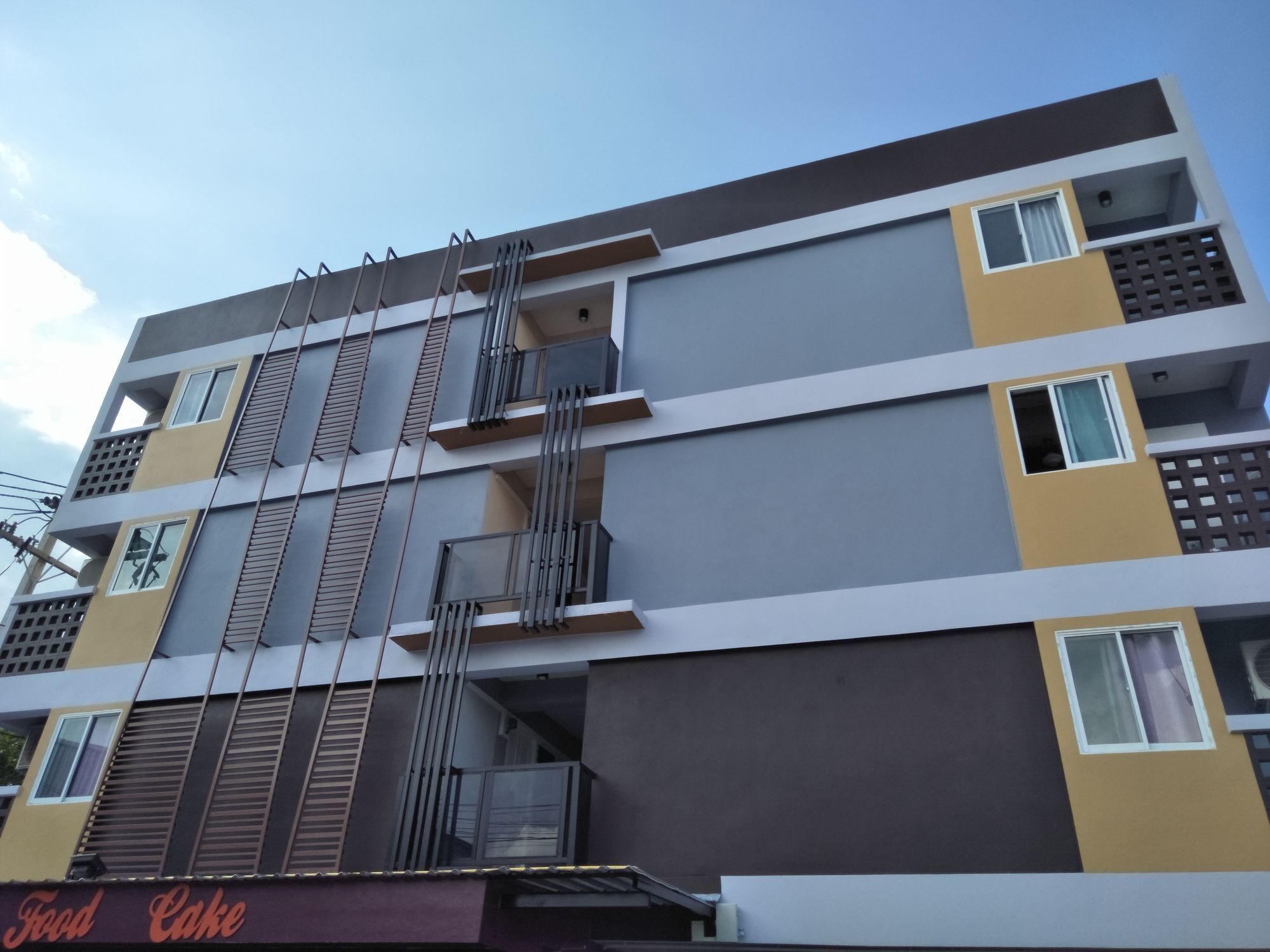 Rinrada Place Hotel Ubon Ratchathani Esterno foto